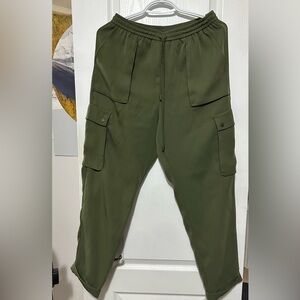 Forever 21 Cargo/ size small /